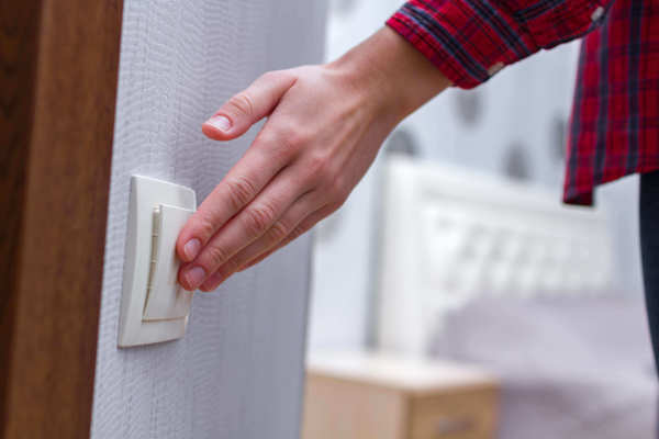 Going On Holiday? How To Switch Off and Save Energy